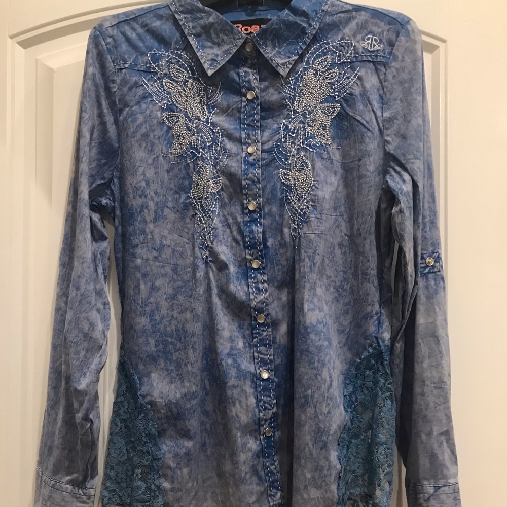 Women’s Roar shirt size large